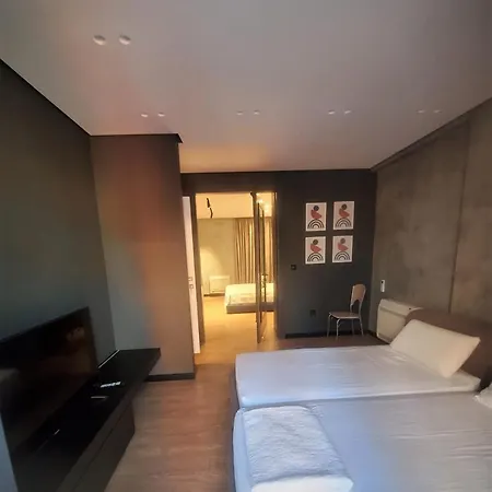 Steviola Тирана